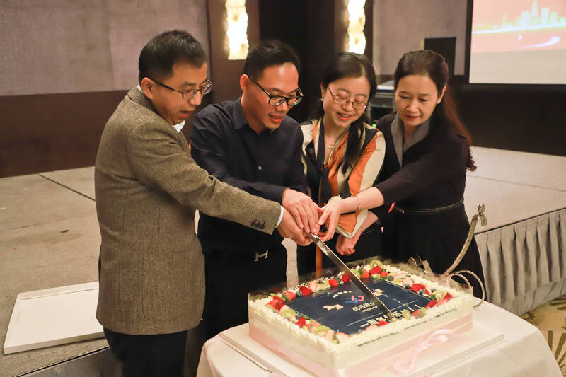 新起點，贏未來——優(yōu)遠一周歲生日快樂！